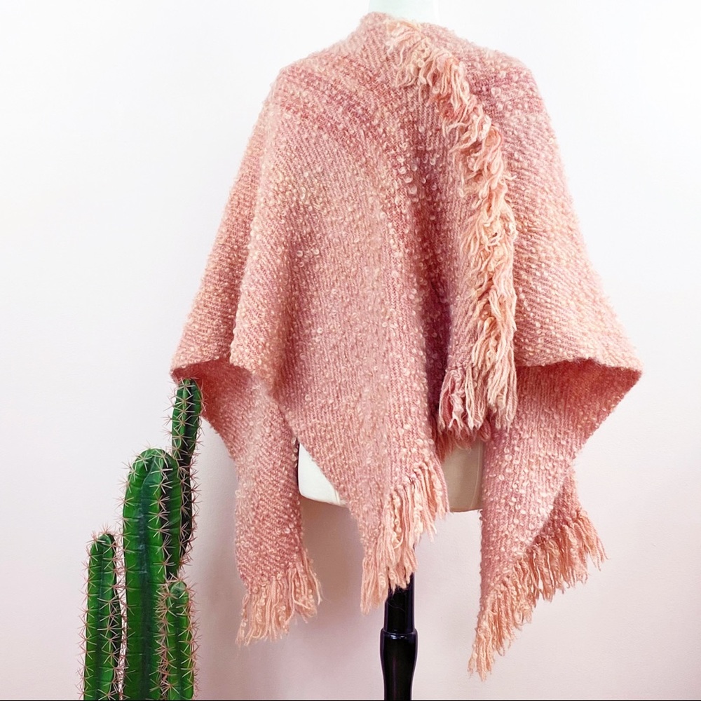 VTG 50s Handmade Boucle Fringe Wool Granny Shawl - Picture 4 of 14
